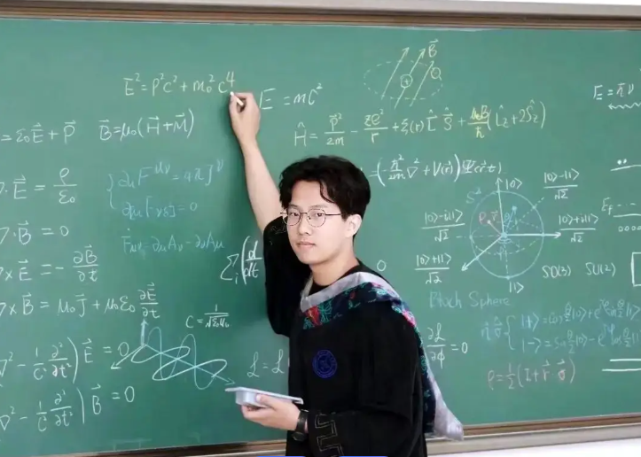 北大清华现在后悔了，不是招生计划乱了，而是2024年高考后，高分学生们纷纷选择去
