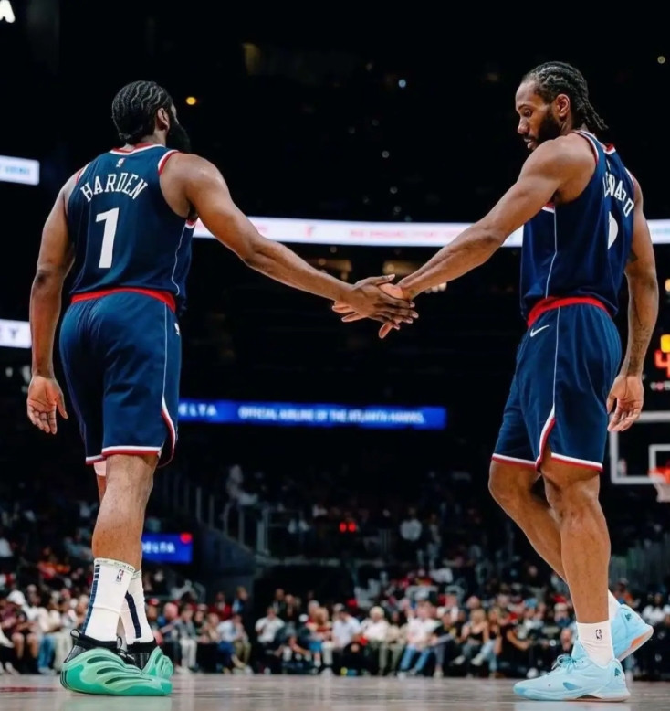 哈登和小卡，认真不认真差别有多大这场比赛真是体现的淋漓尽致，老虎不发威真不能当