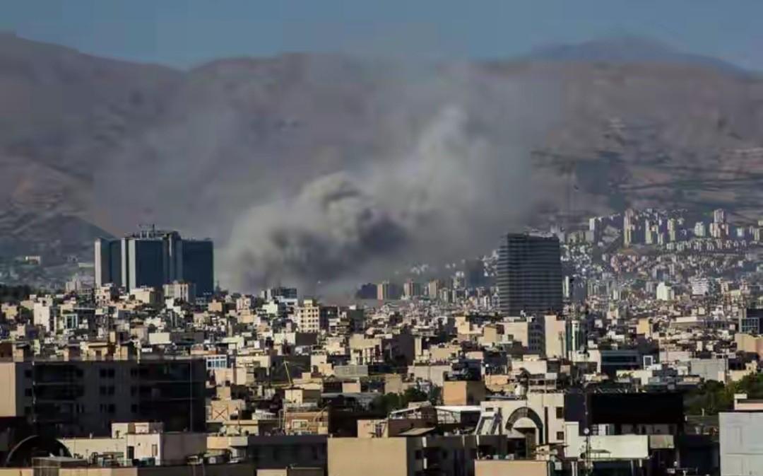 当地时间3月12日凌晨，美国和以色列遭到伊朗发起的新一轮强势打击。以色列防空被