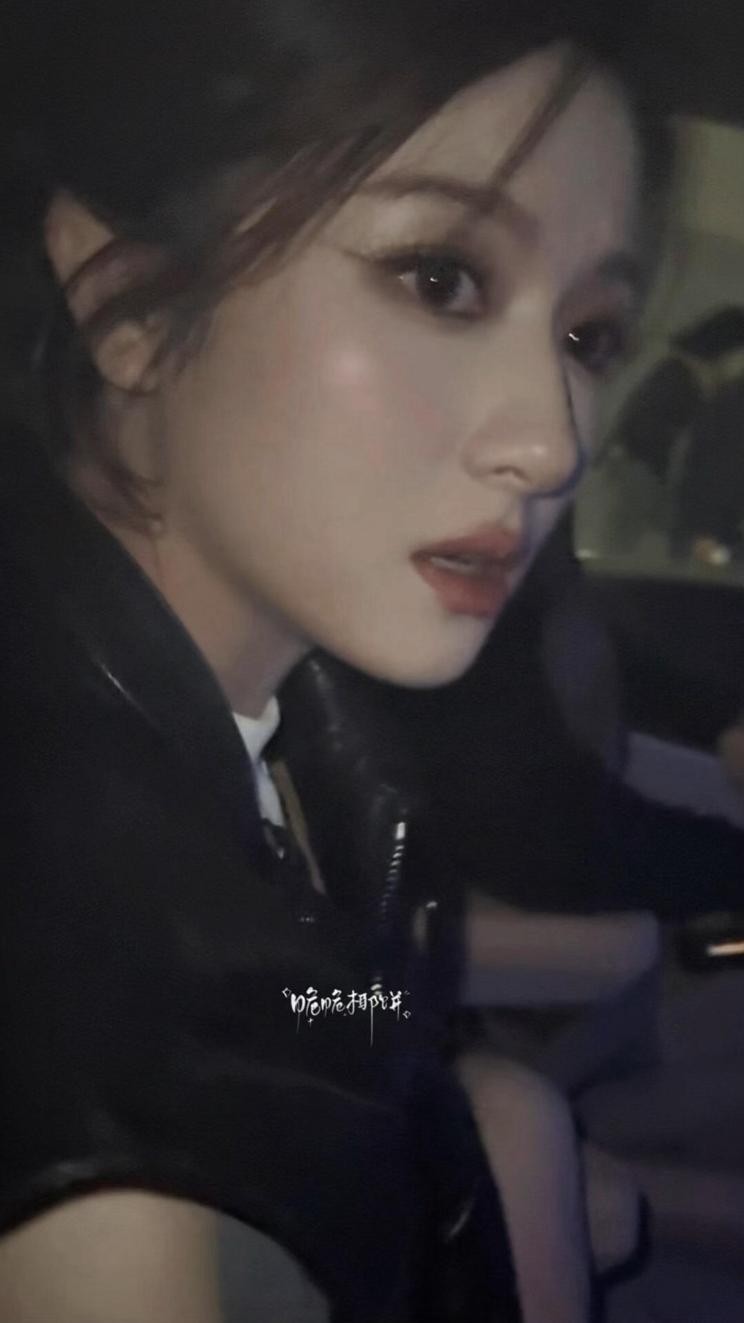 李兰迪这个大怼脸！！！美得好有冲击力