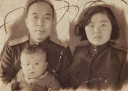1941年，抗联总指挥李兆麟没和妻子商量，亲手将刚出生的小儿子扔在白雪皑皑的山林