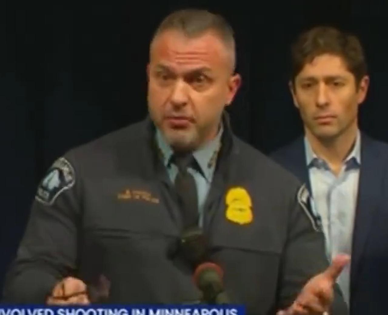 坏消息：美国白人女子，被ICE射杀。好消息：美国联邦调查局介入调查。坏消息