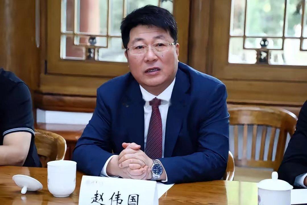 原紫光集团董事长赵伟国被判死缓，还牵扯出了一个关键女性人物——李禄媛。她是清华经