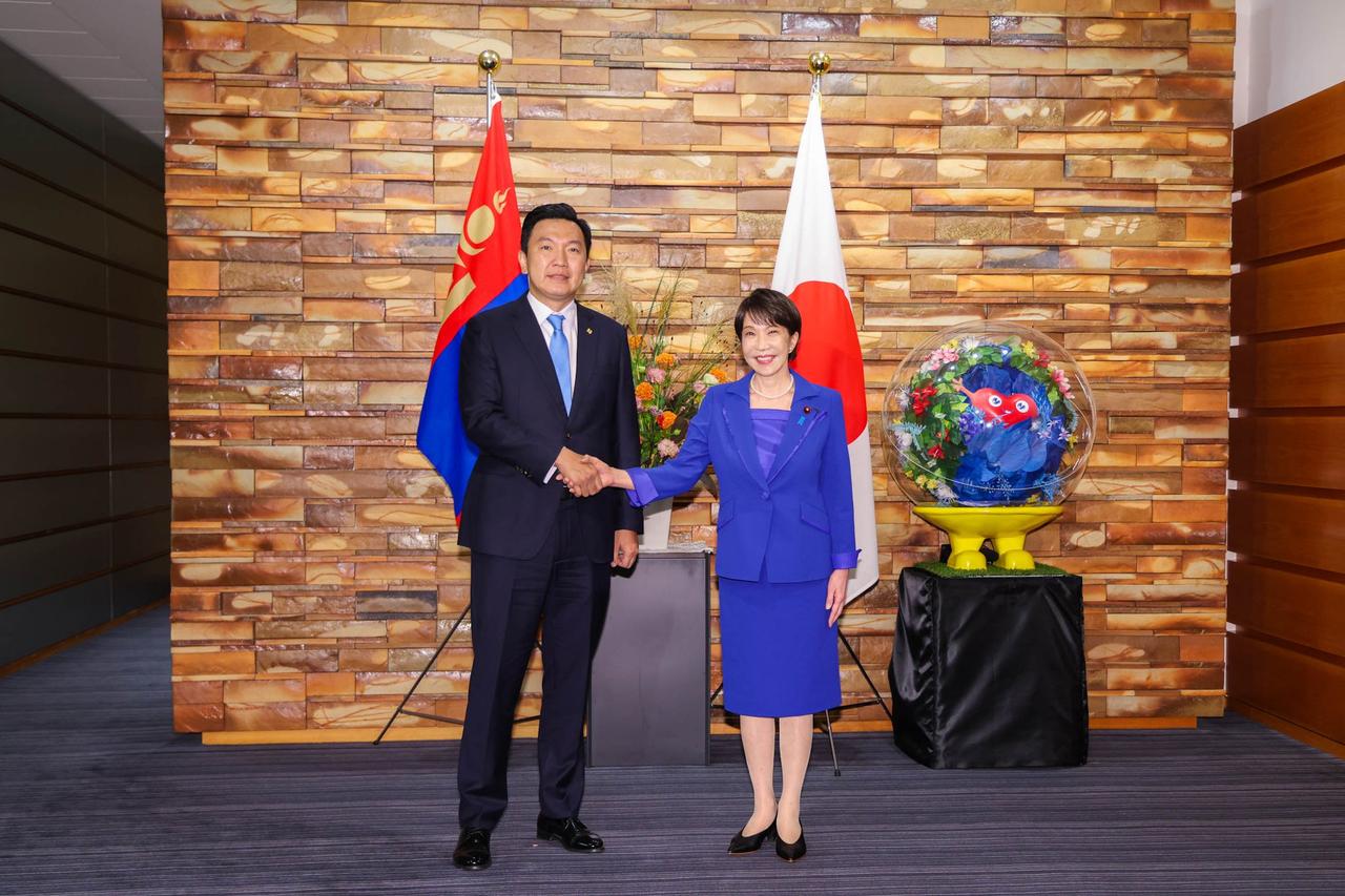 9月30日，蒙古新总理奥奇拉尔将就任后第一个出访国家选择为日本，并且刚刚与高市早