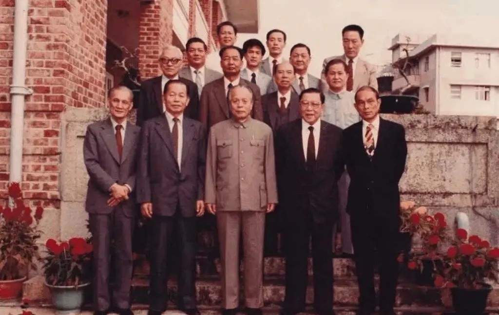 1980年，时任辽宁省委书记的任仲夷转任广东省委书记。到达广东后，任仲夷遇到的第