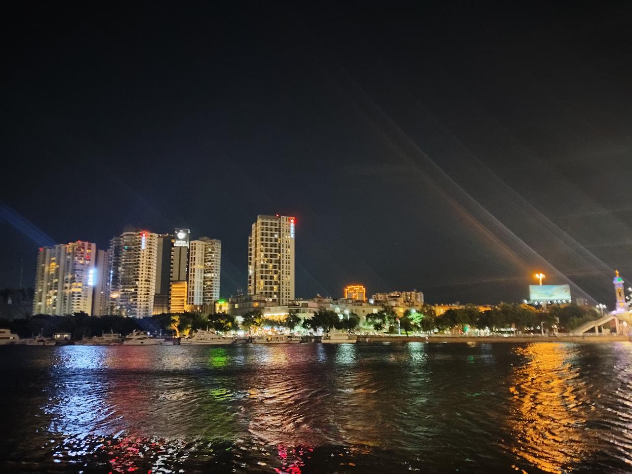 靖难之役中最坑人的两句话:朱允炆:勿使朕背上杀叔之名。朱棣: