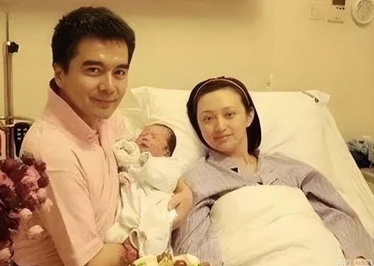 何晴去世了！她最放心不下的人，不是第3任老公廖京生，也不是她引以为傲的事业，而