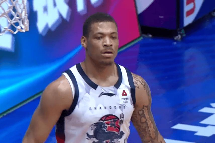 山东高速男篮外援约翰逊，在客场116比83战胜四川男篮的比赛中，打出了气势，洗清