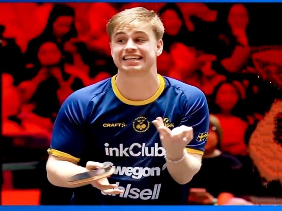 莫雷加德冲到世界第二，欧洲男乒30年没这么扬眉吐气过！瑞典人把球拍往桌上一