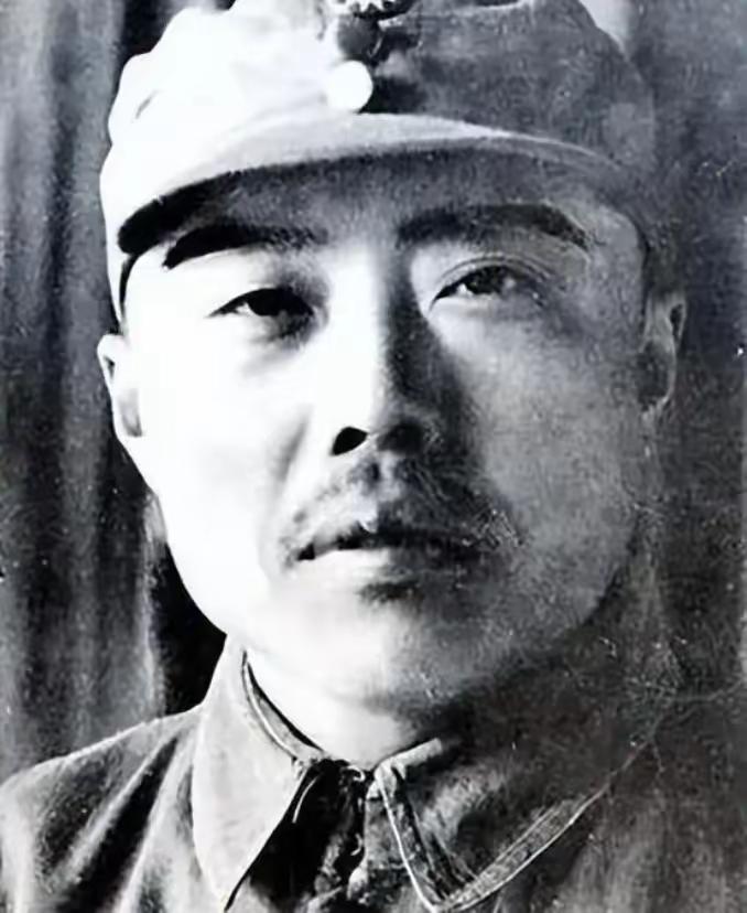 1941年，皖南突围绝境，项英连发求援血电，中央严令粟裕：苏北一兵一卒不准过江，