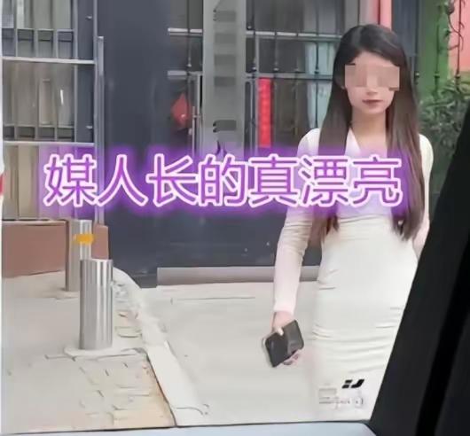 贵州小伙小王经同乡吴某介绍结识女友，对方自称是吴某双胞胎妹妹，相处四个多月，小王