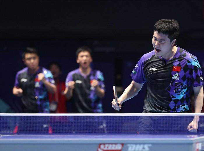 韩国队：原来我们这么强！我们小组赛3-1战胜了冠军——中国队。瑞典队：我强得可