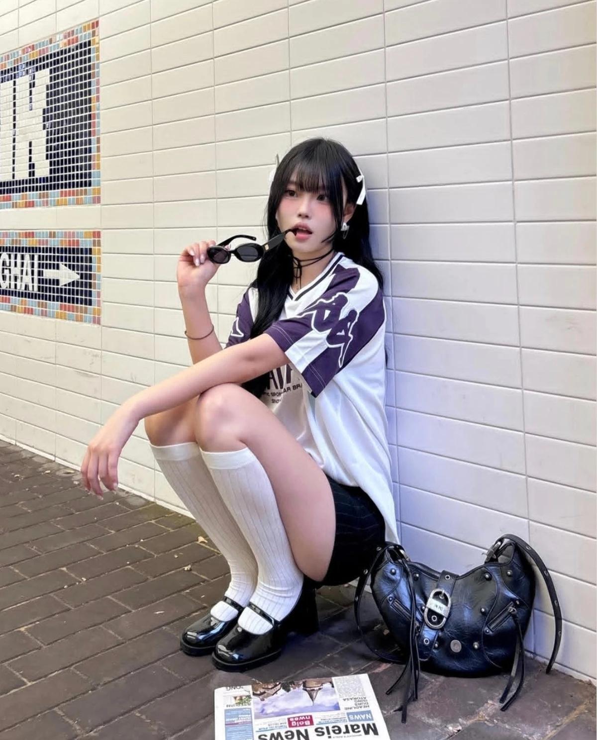 少女摄影|NO.0097期甜系少女街拍白丝和小皮鞋最搭了黑丝小皮鞋穿搭甜