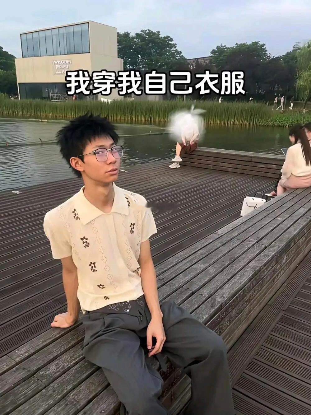 一样的衣服和发型，胖瘦也差不多，结果天差地别，问题到底出现在哪？