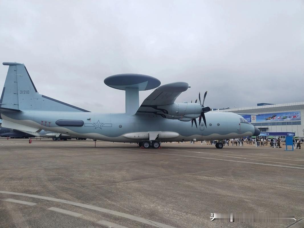 珠海航展的大门，这一次对着日本人狠狠地关上了！不管是媒体还是嘉宾，通通拒之门外。