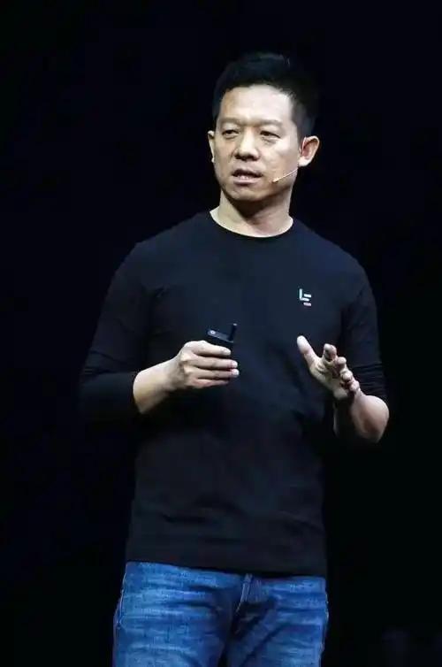 很多人不理解，为何跑了快10年的贾跃亭迟迟不被遣返？其实不复杂。国内巨额罚款在美