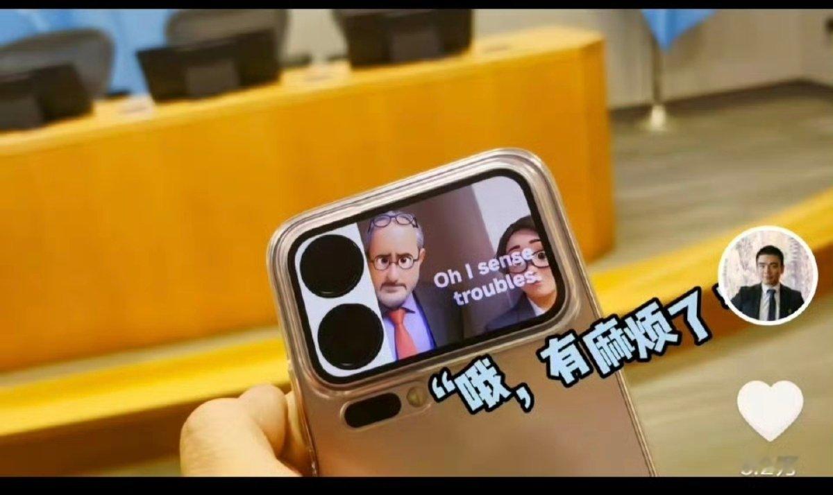 小米手机强势出圈，无论你是否认可小米，哪怕你带着有色眼镜看小米，你都无法阻止小米