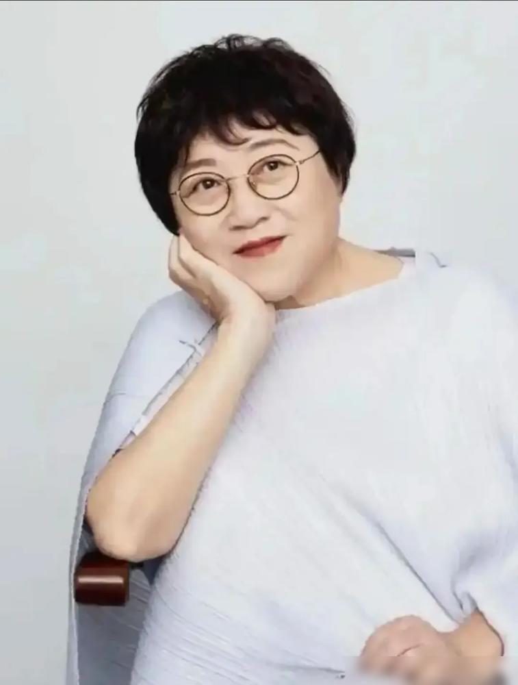 一位性学专家说：“给所有男人一个忠告:无论一个女人有多么漂亮，身材多么好，你与她