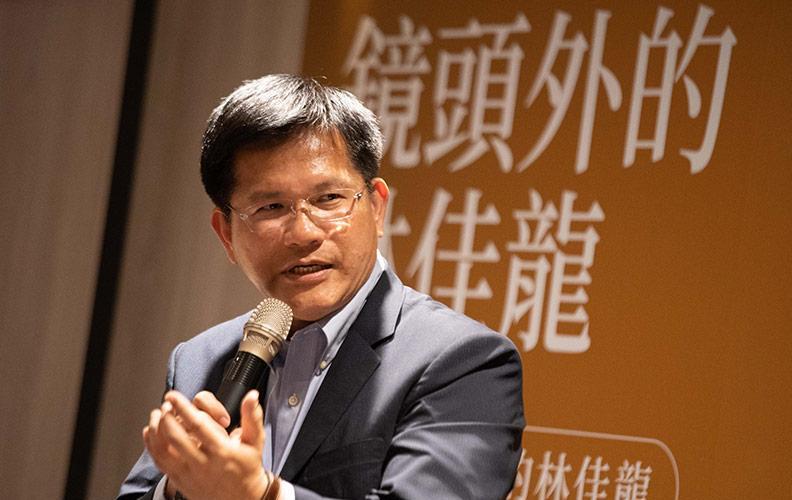赖清德当局试探升级“烽火外交”！在特朗普拒绝赖清德“过境”纽约后，台前“外长”建