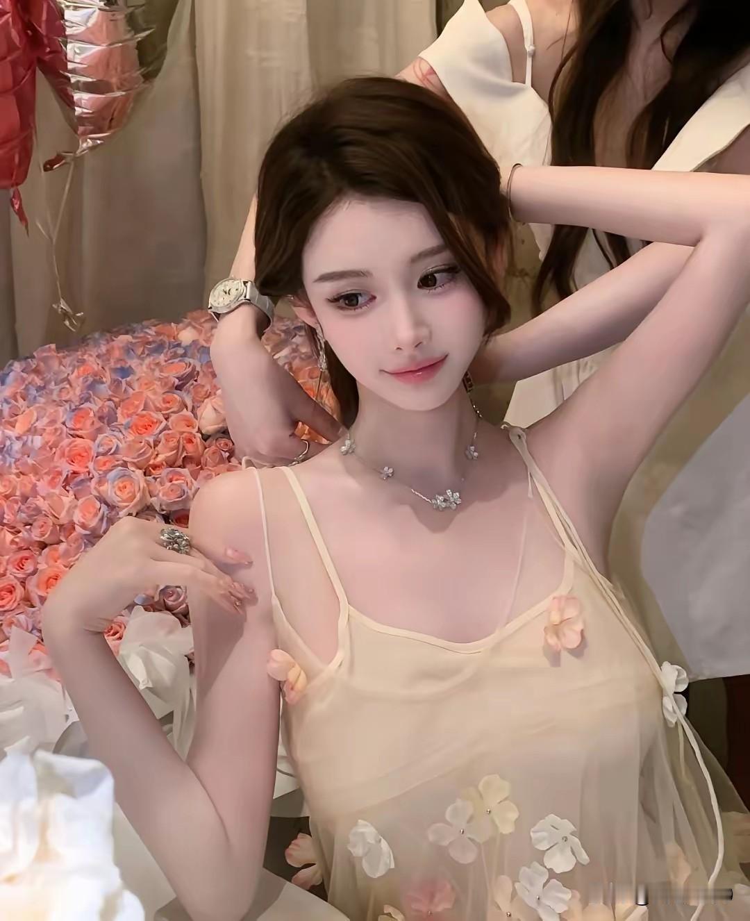 女子气质颜值和身材无可挑剔,美到让我怀疑人生!