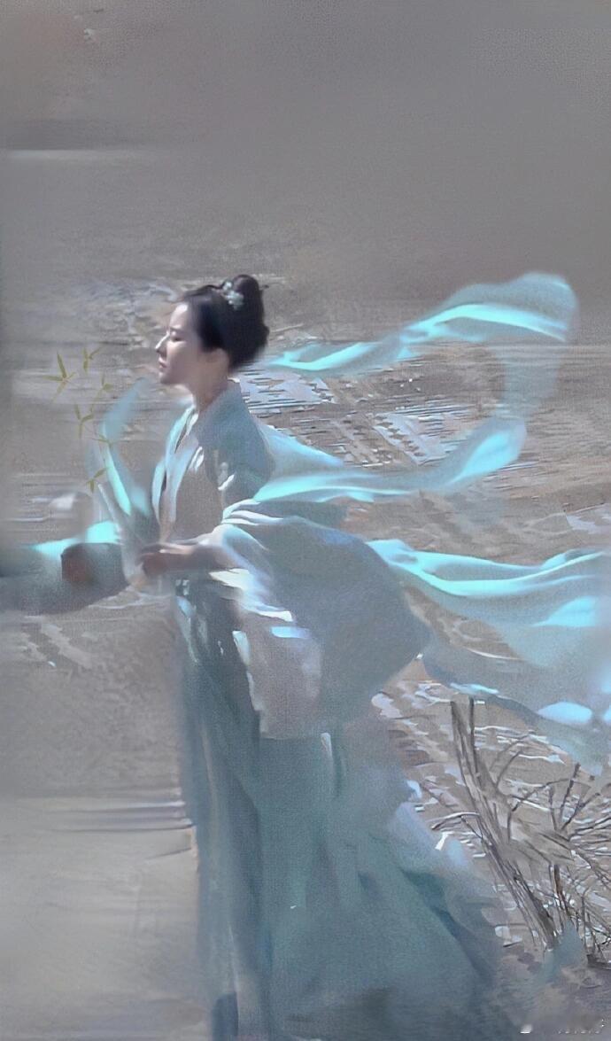 好经典的图还有，女演员好薄的鞋底[doge]​​​