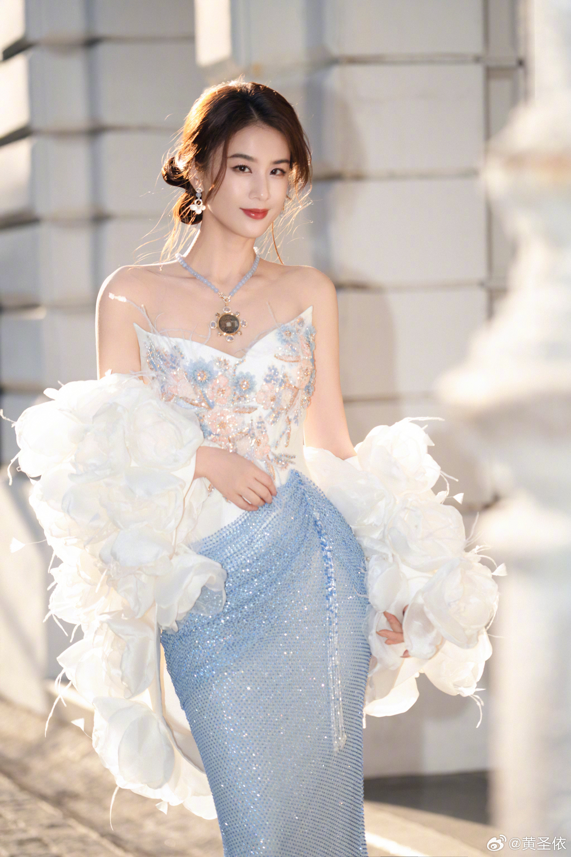 海南春晚致敬琼瑶2025海南春晚有些受不了