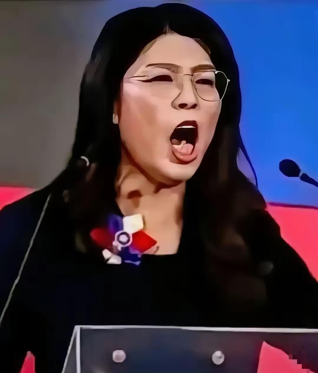 这下彻底热闹透了！两岸乃至国际上的目光全聚过来，台湾地区国民党人士郑丽文的一番表