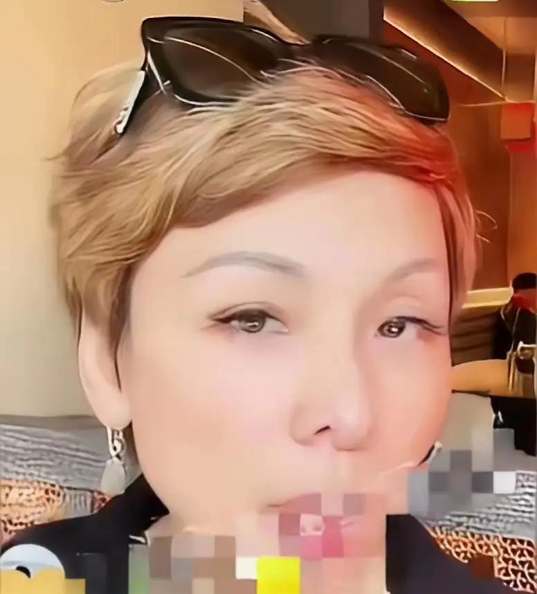 洋洋力挺马筱梅！兰姐生日当天网上议论不断，如今洋洋总开播硬核辟谣，洋洋总在直播