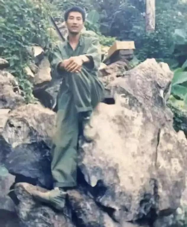 1988年12月13日，这一天在许多国人眼中只是一个普通的不能再普通的日子而已，