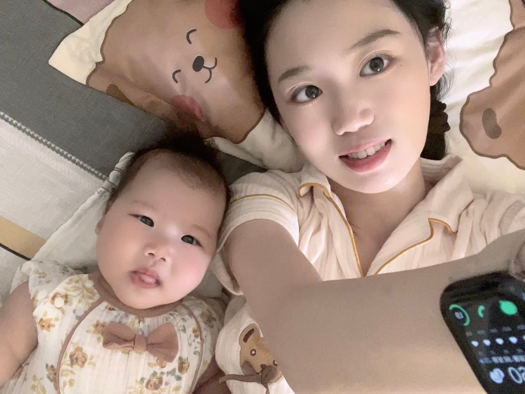 翻到三年前的照片我崽那时候好小一只啊像个小肉团🥹​​​