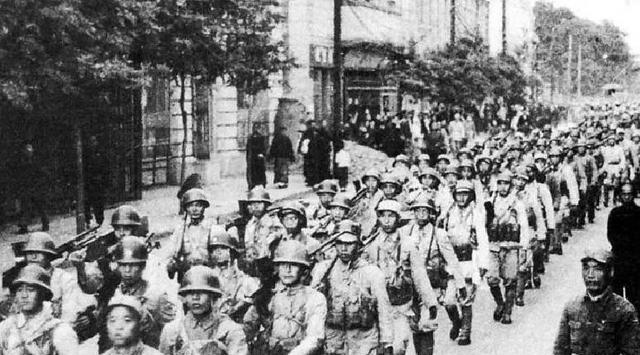1949年，泉州解放，叶飞连忙派人去接自己21年未见的养母，没想到警卫员太冒失，
