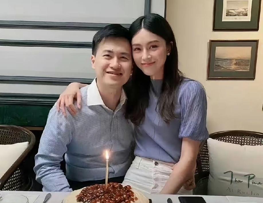 同样嫩模出身，文咏珊才是真的嫁对人了！娱乐圈真的很现实，有人高开低走，有人