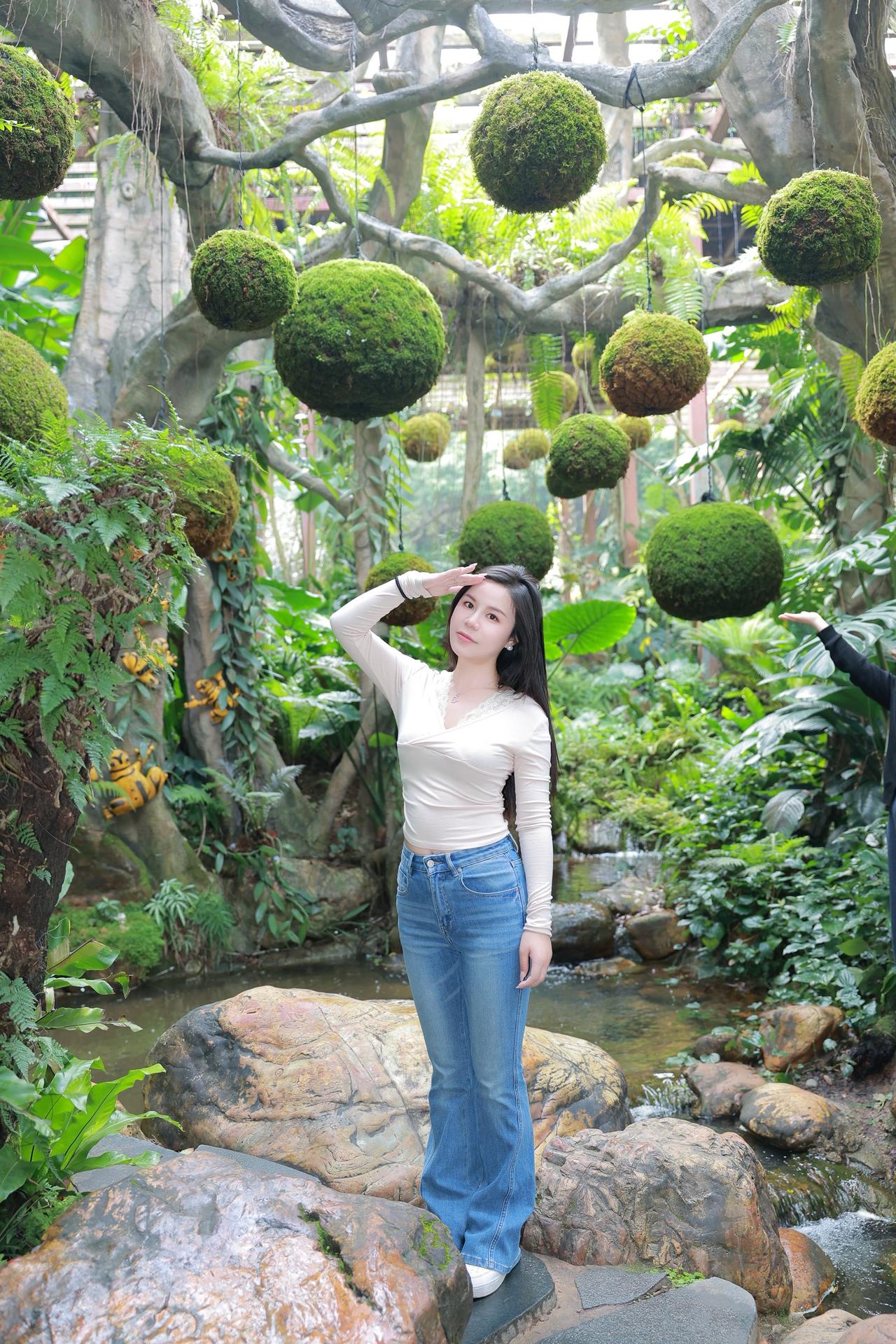 青秀山穿搭2026你好出色爬山无忧前程