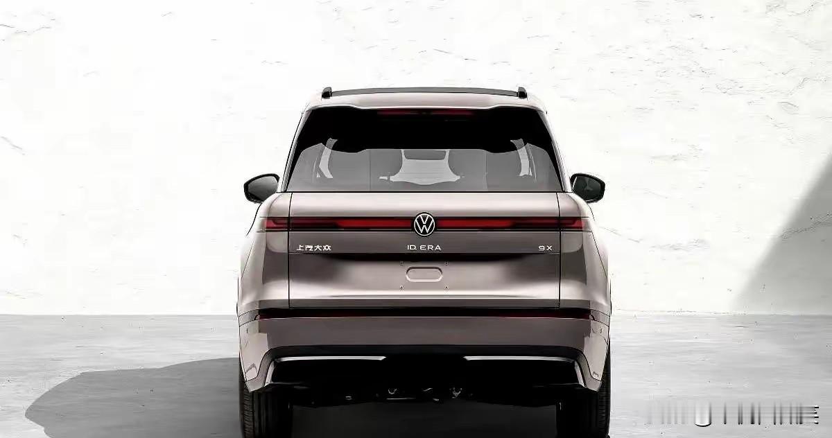 智己LS6的IMAD3.0智能驾驶系统是长途“减负神器”。高速上开启智驾，系