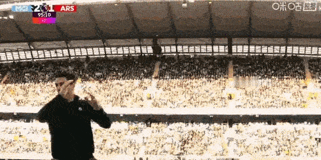 2004年至今的英超：阿森纳领跑973天，0冠曼城领跑1200天，8冠哈弗茨那个