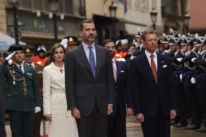 老照片2014年11月，西班牙国王菲利普六世和王后莱蒂齐亚访问卢森堡。当时属于