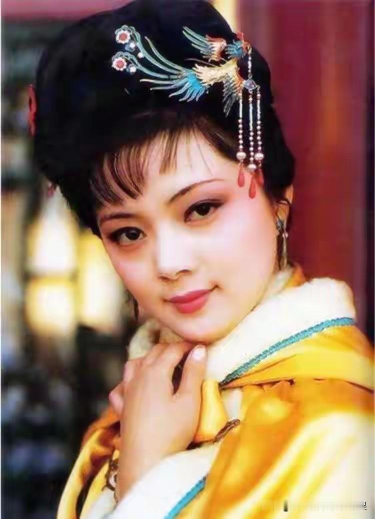  宝钗凉薄，别用天真审判薛宝钗，好多人逮着薛宝钗一通骂，说她冷血凉薄，咱掰开现实