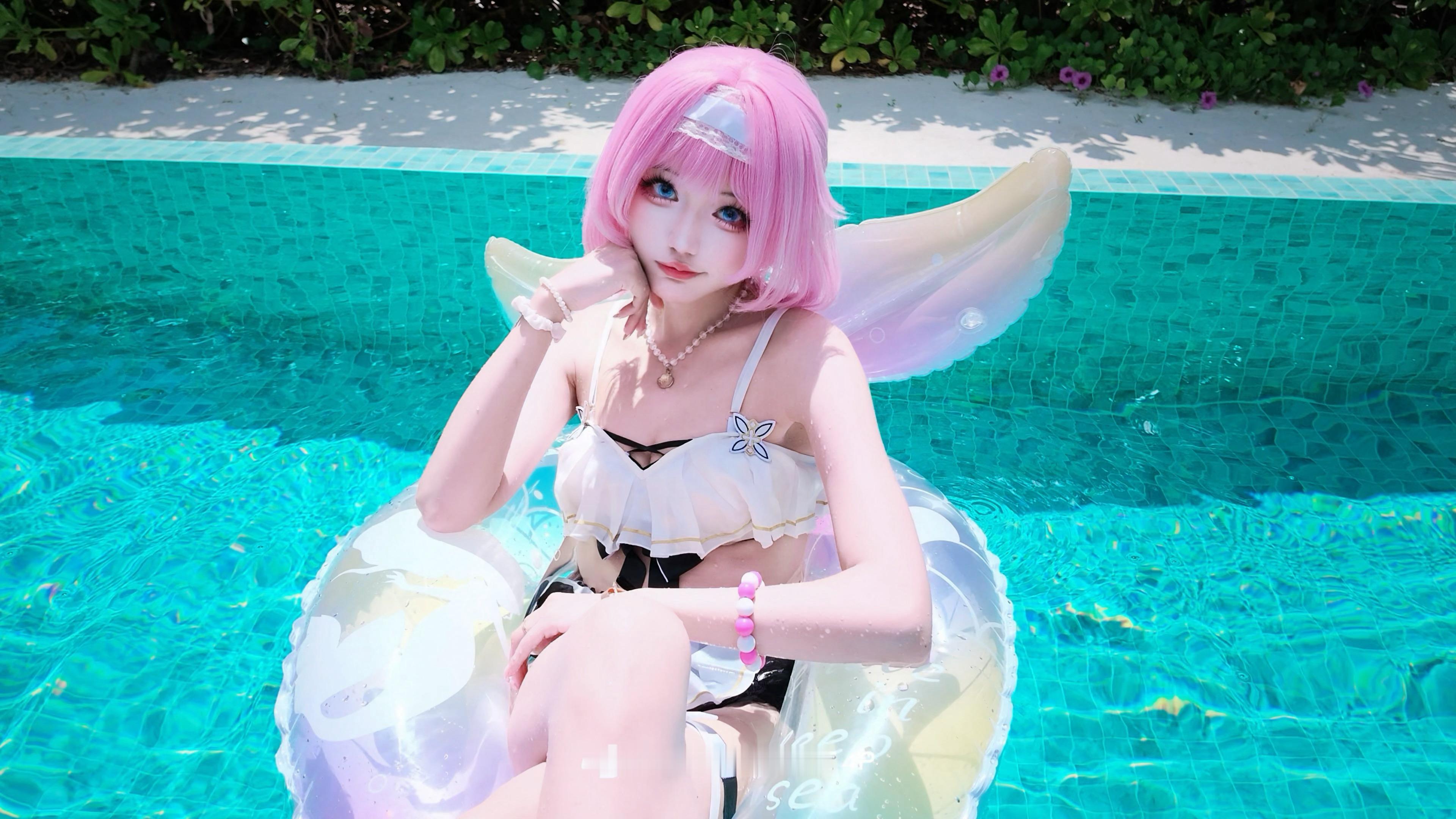 爱莉希雅！[比心]cosplay爱莉希雅cos崩坏3马尔代夫​
