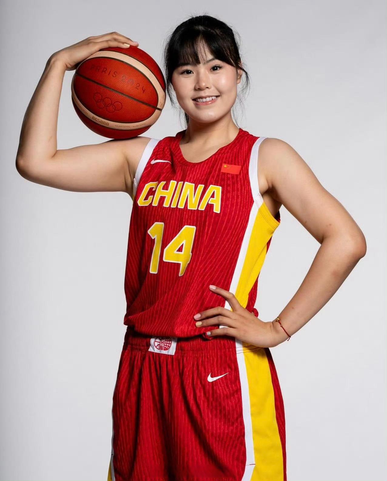 广东女篮今年全运会想登顶很难了！因为李月汝因伤还是要缺席全运会了。8月下旬