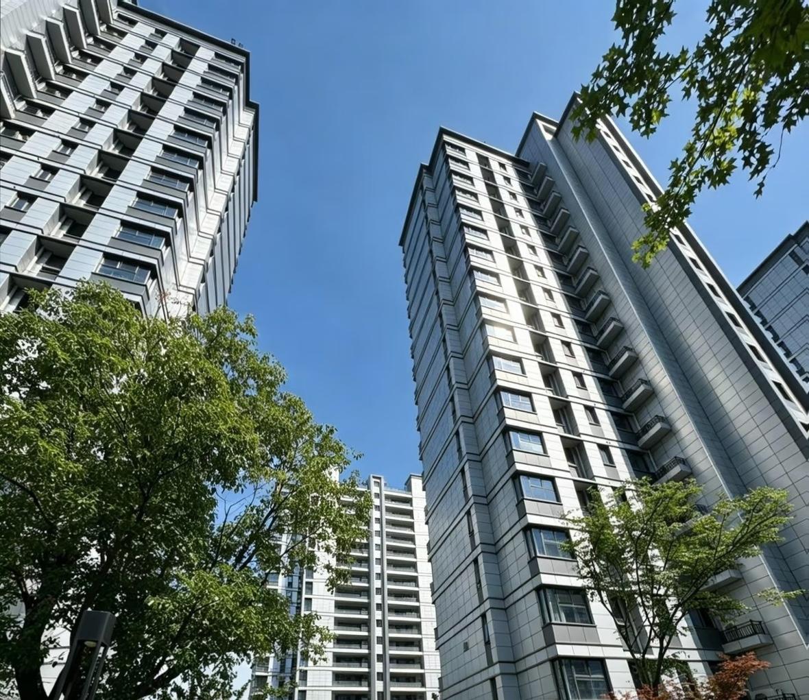 我8月5号买了套房子，挂牌125万，房东要求110万到手，我过去谈了还不到半小时