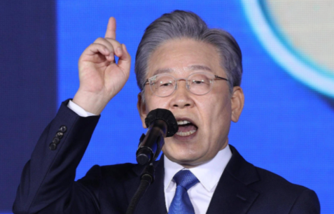 李在明这招真狠，金正恩被架在火上烤！韩联社最新消息，韩国统一部在今天官宣，朝鲜至