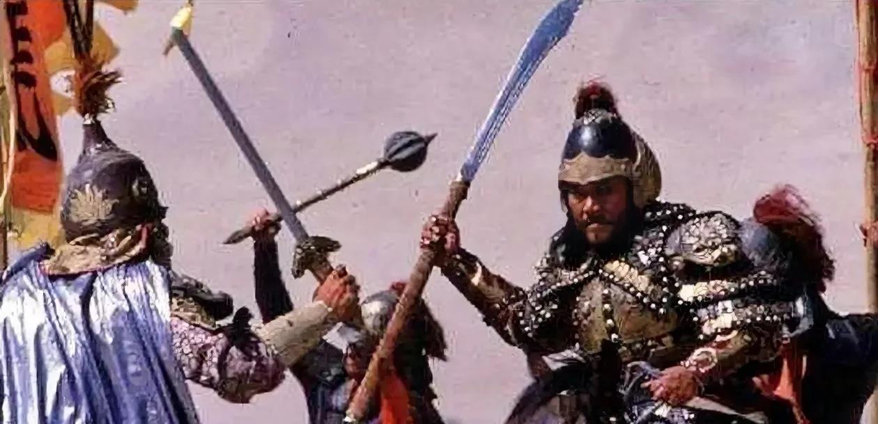 辽国大将耶律孛回马枪扎伤杨门女将王兰英，杨文广挺枪跃马杀入阵中于耶律孛战在一处，