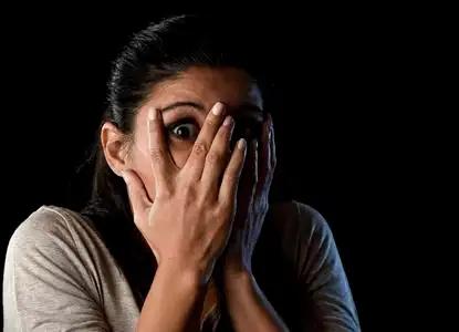 恐惧有多可怕恐惧极为可怕，甚至能夺人性命。科学家研究发现，人确实