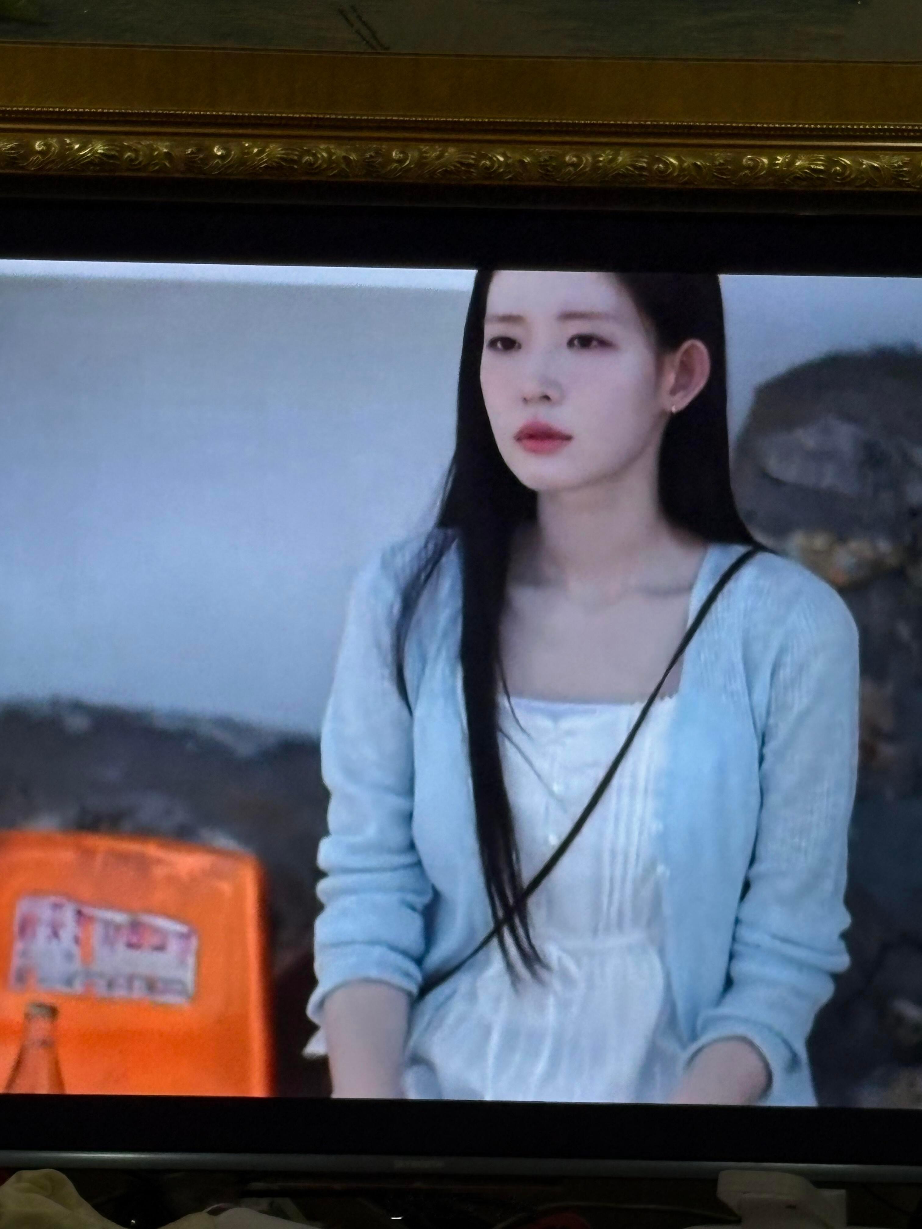 蓝色海边淋雨黑长直好清纯好美好啊​​​