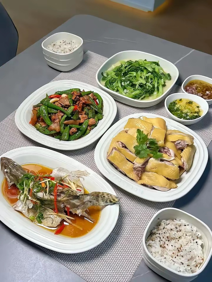 这一桌美食200划不划算吗？