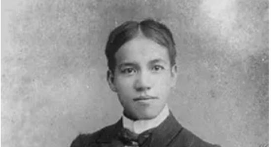 1926年，梁启超尿血不断，他去看西医，西医说要做手术，中医却表示无碍，他选择了