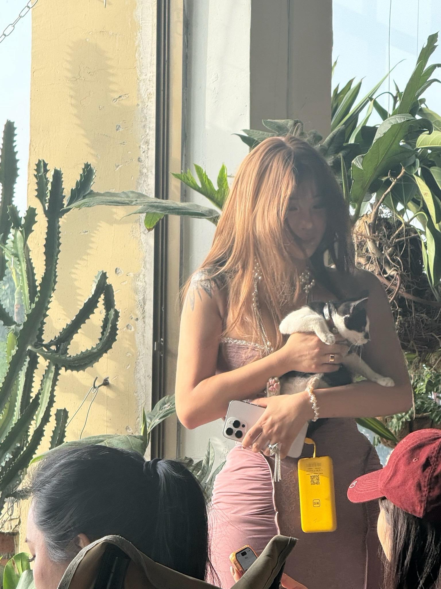 朋友镜头下的我。
