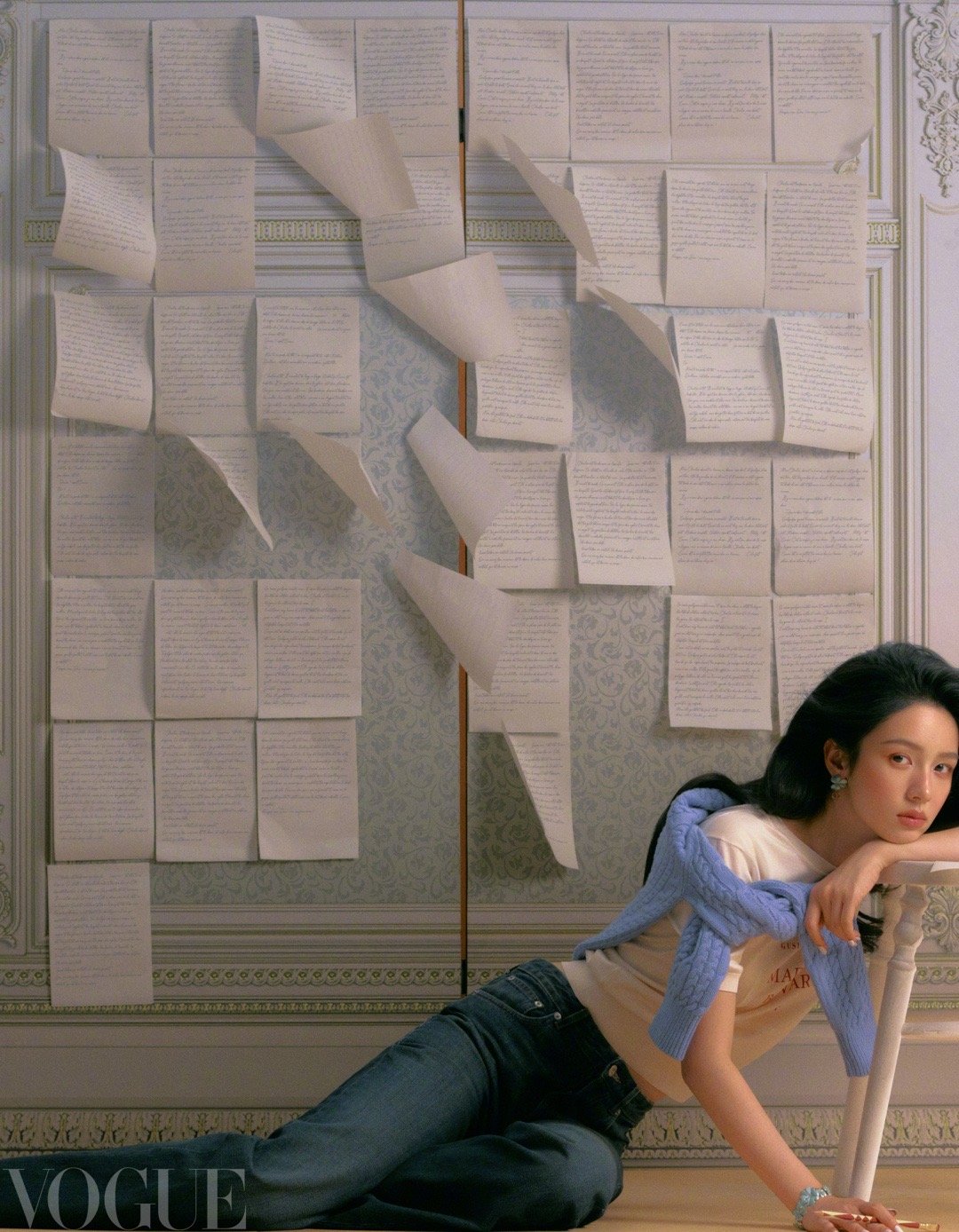 周也油画里走出来的少女周也xVOGUE一月刊如油画里走出来的复古Dior女
