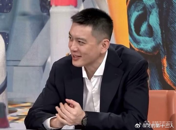 龙虾评杨鸣解说：顶级流量与实战光环并存，专家型解说的独特魅力