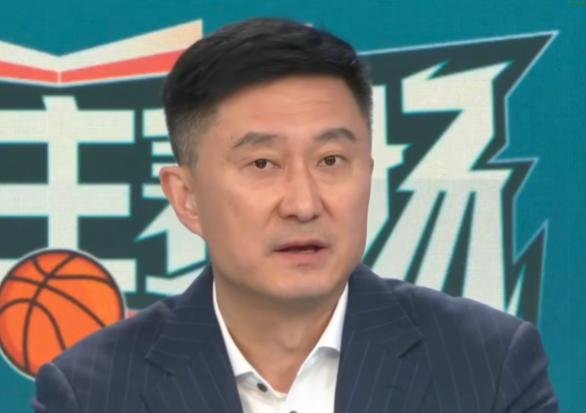 必须力挺郭导！杜锋这番话，总算把道理说透了。针对中国队输球的争议，杜锋直言：这就